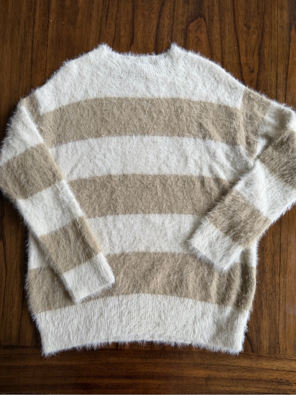 Universal Thread Fuzzy Crewneck Sweater in Cream and Tan Stripes M size - Picture 1 of 6